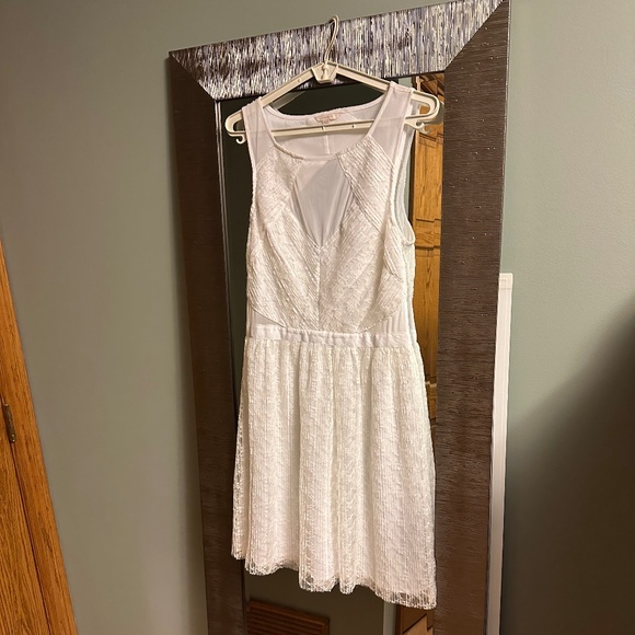 White Lace Dress - Picture 1 of 2